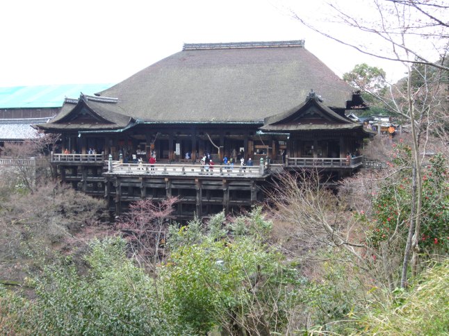 IMG_0145-lo Main hall of Kiyomizu-dera