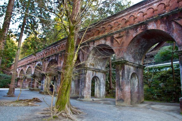 IMG_9321-lo Infamous sight of Nanzen-ji with the Philosopher's Path to the right